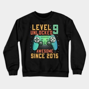 Level 9 Unlocked 9th Birthday 9 Year Old Gifts Gamer Bday Crewneck Sweatshirt